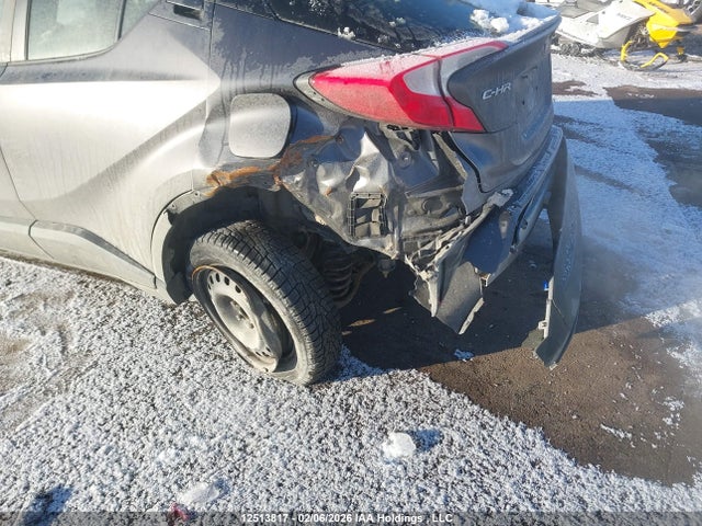JTNKHMBX1M1107184 Toyota C-HR LE