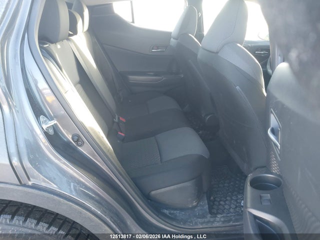 JTNKHMBX1M1107184 Toyota C-HR LE
