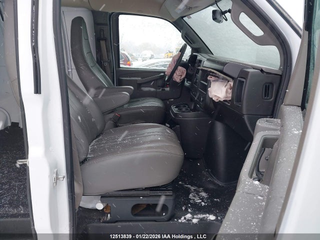 1GCWGBFP9R1257171 Chevrolet Express G2500