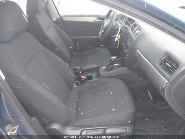 3VW2K7AJ8FM264573 Volkswagen Jetta 2.0l Trendline/2.0l Trendline+