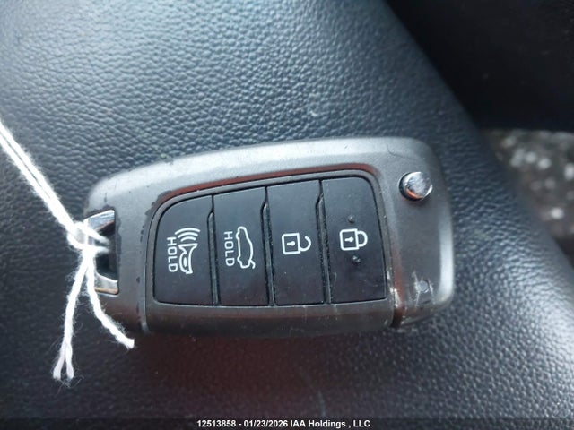 KMHLM4AG3MU186857 Hyundai Elantra