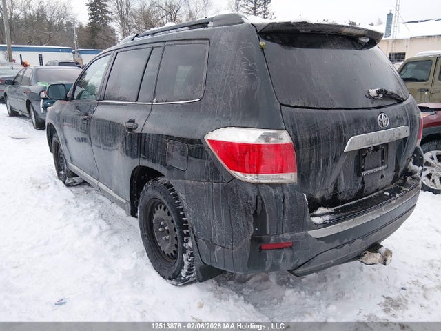 2012 Toyota Highlander Se მანქანა იყიდება აუქციონზე, vin: 5TDBK3EH7CS136047, აუქციონის ნომერი: 12513876