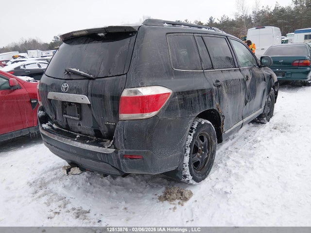 2012 Toyota Highlander Se მანქანა იყიდება აუქციონზე, vin: 5TDBK3EH7CS136047, აუქციონის ნომერი: 12513876