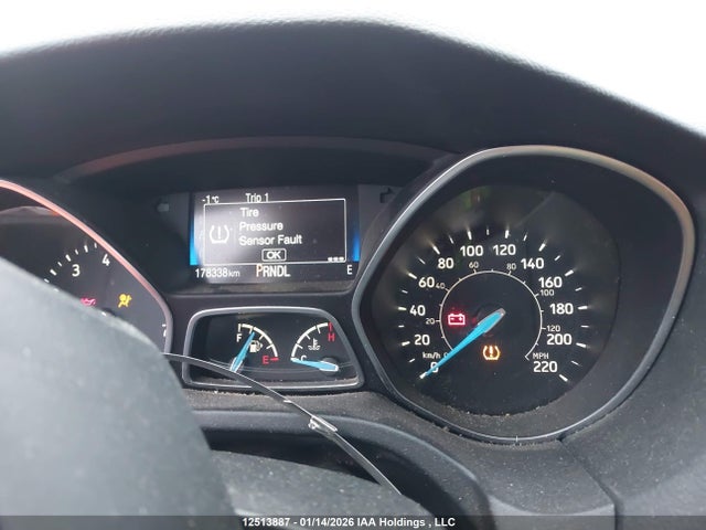 1FADP3F20HL273379 Ford FOCUS SE