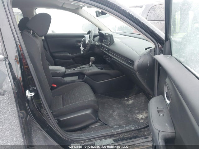 3CZRZ2H3XRM102014 Honda HR-V LX