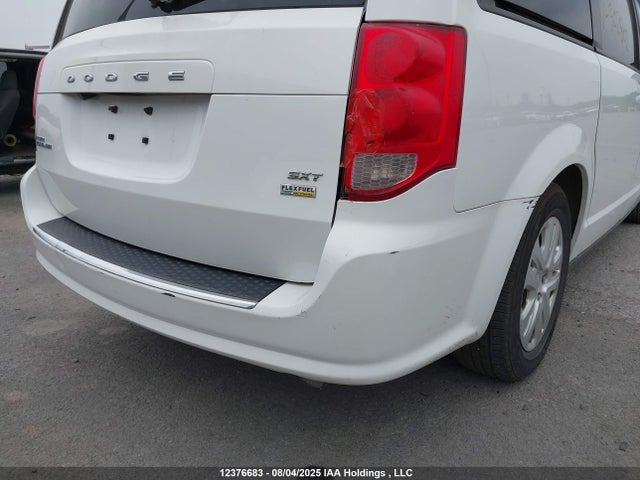 2C4RDGBG2JR302802 Dodge Grand Caravan