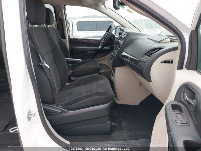2C4RDGBG2JR302802 Dodge Grand Caravan