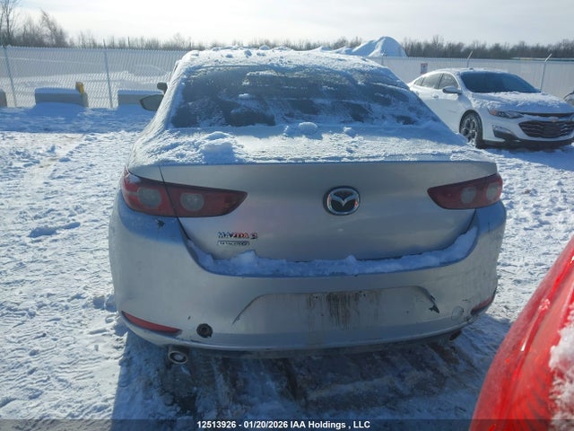 JM1BPBCM3K1124372 Mazda MAZDA3
