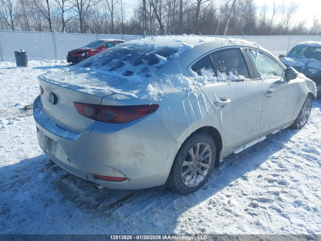 JM1BPBCM3K1124372 Mazda MAZDA3