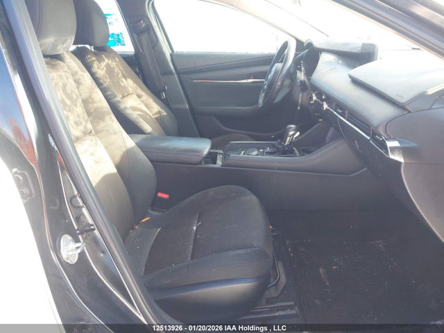 JM1BPBCM3K1124372 Mazda MAZDA3