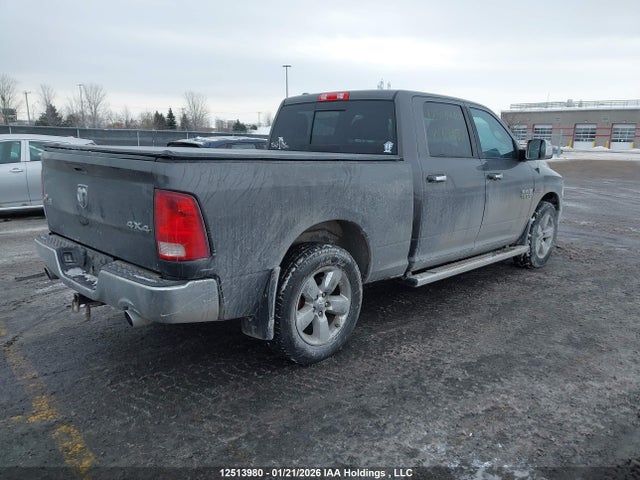 1C6RR7TM2FS686521 RAM 1500 Slt