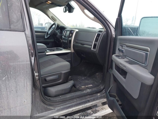 1C6RR7TM2FS686521 RAM 1500 Slt