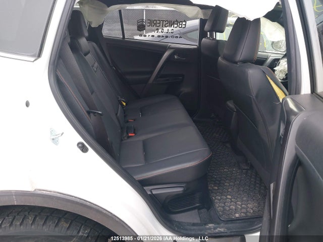JTMJJREV9HD148887 Toyota RAV4
