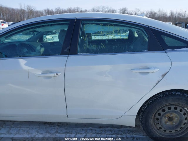 5NPE24AF8FH255873 Hyundai SONATA SE