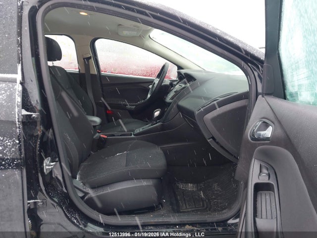 1FADP3K26HL255586 Ford Focus