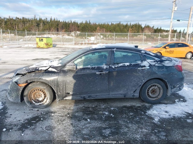 2HGFC1F90JH104371 Honda Civic Touring