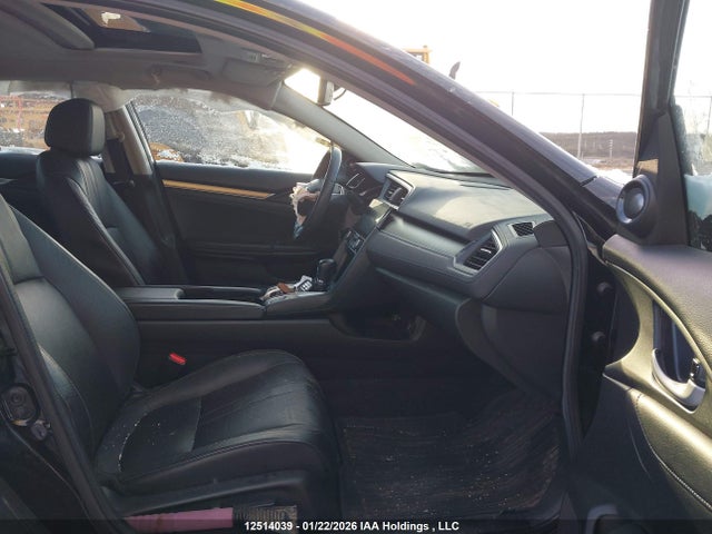 2HGFC1F90JH104371 Honda Civic Touring