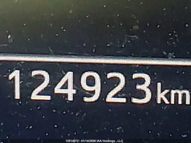 2T3JFREV0HW639109 Toyota RAV4 SE