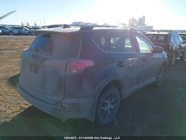 2T3JFREV0HW639109 Toyota RAV4 SE