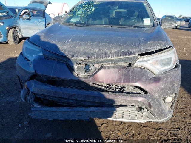 2T3JFREV0HW639109 Toyota RAV4 SE