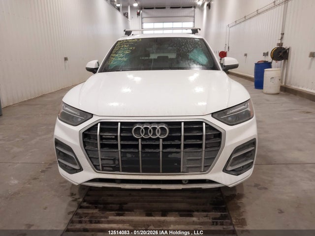 WA1AAAFY4N2120832 Audi Q5 45 Komfort