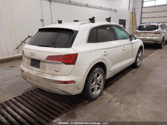 WA1AAAFY4N2120832 Audi Q5 45 Komfort
