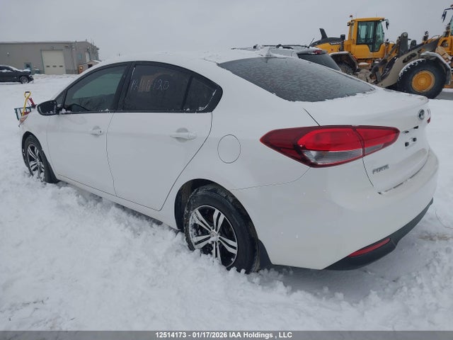 KIA Forte 2017 3KPFK4A75HE033909 Image 3