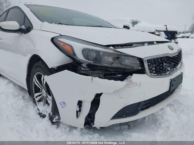 KIA Forte 2017 3KPFK4A75HE033909 Image 6