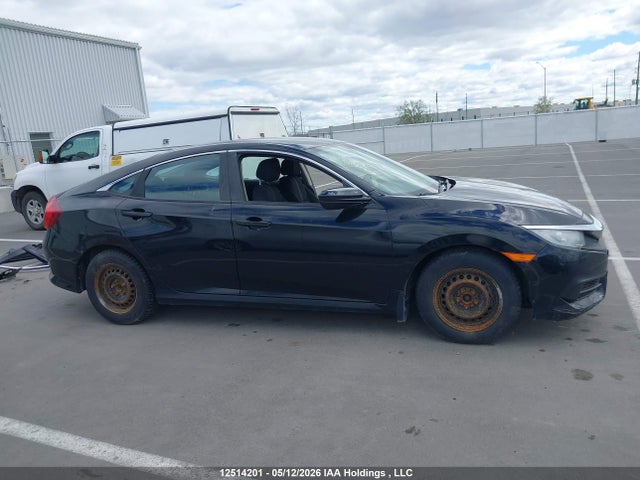 Продажа на аукционе авто 2017 Honda Civic Lx, vin: 2HGFC2F56HH036235, номер лота: 12514201