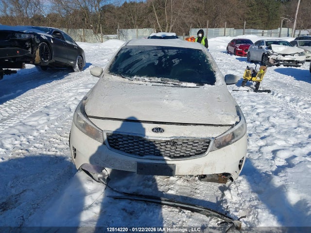 3KPFL4A72JE280131 KIA Forte