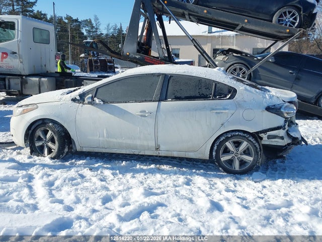 3KPFL4A72JE280131 KIA Forte