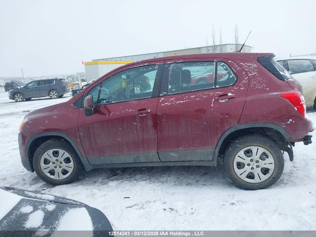 3GNCJKEB2EL216269 Chevrolet TRAX LS