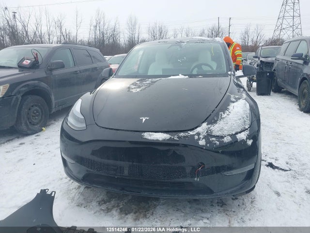 7SAYGDEE1RF100135 Tesla Model Y Long Range