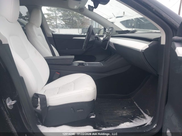 7SAYGDEE1RF100135 Tesla Model Y Long Range