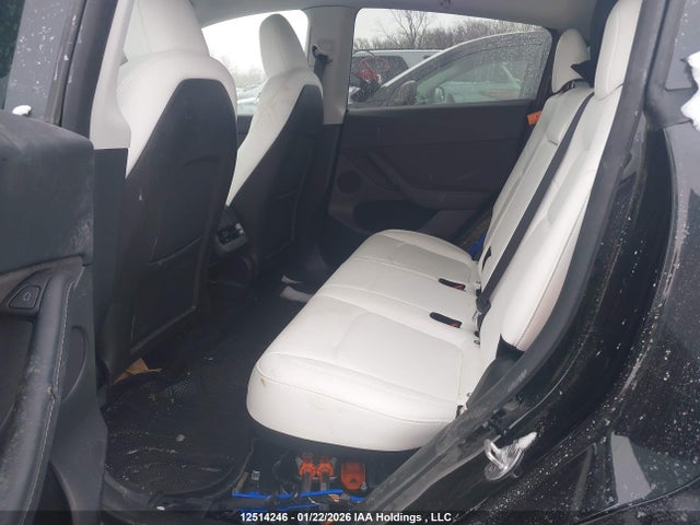 7SAYGDEE1RF100135 Tesla Model Y Long Range