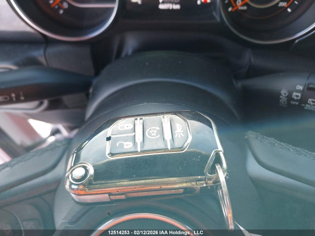 1C4HJXDG9NW209449 Jeep Wrangler Unlimited Sport Altitude