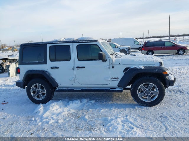 1C4HJXDG9NW209449 Jeep Wrangler Unlimited Sport Altitude