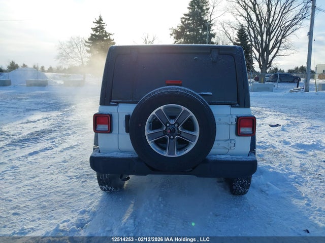1C4HJXDG9NW209449 Jeep Wrangler Unlimited Sport Altitude