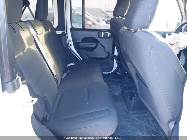 1C4HJXDG9NW209449 Jeep Wrangler Unlimited Sport Altitude