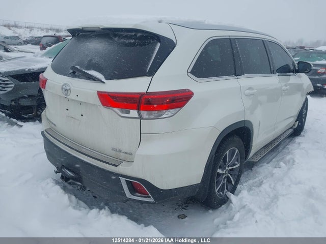 5TDJZRFH9HS511467 Toyota Highlander