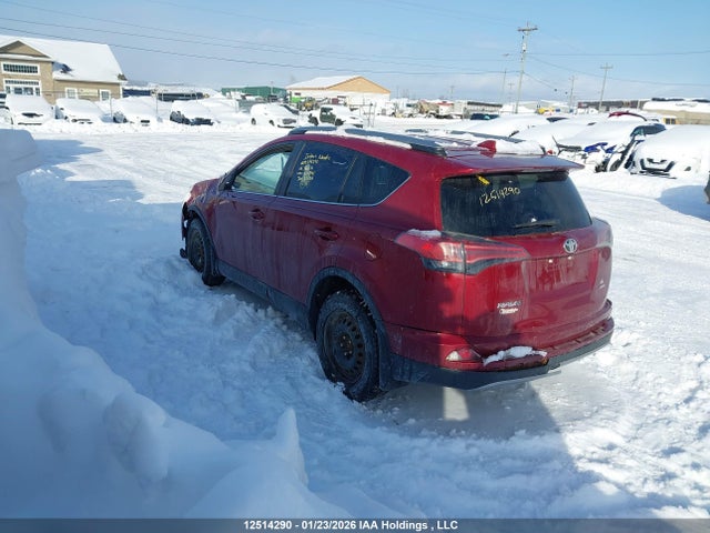 12514290 :رقم المزاد ، 2T3RFREV1JW837741 vin ، 2018 Toyota Rav4 Adventure/xle مزاد بيع