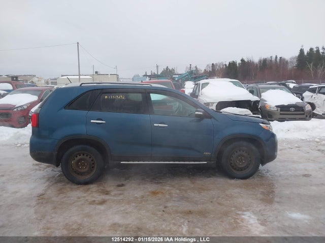 5XYKTDA73EG433381 KIA Sorento Lx V6