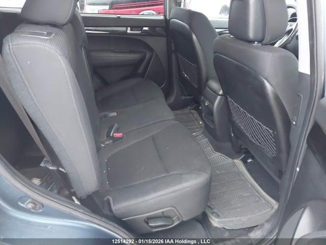 5XYKTDA73EG433381 KIA Sorento Lx V6