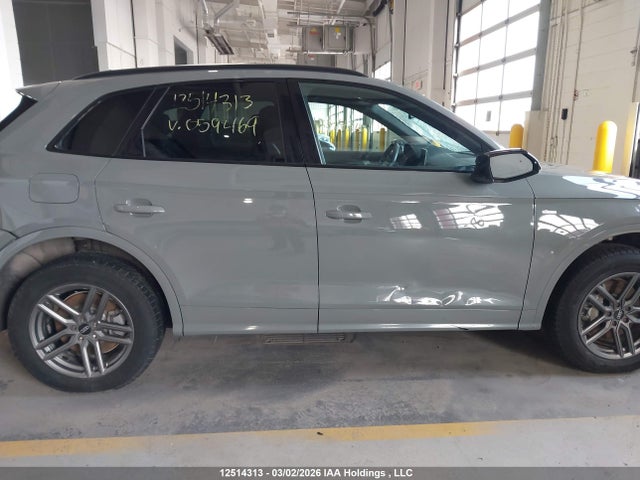 WA1ENAFY8L2059469 Audi Q5 Titanium Premium Plus