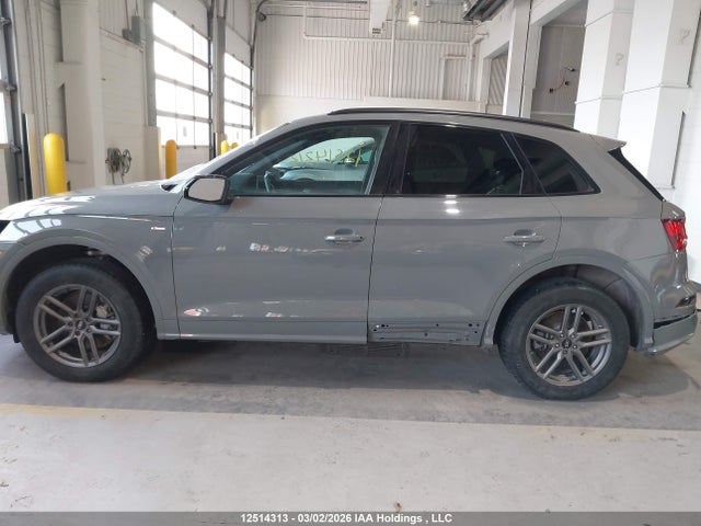 WA1ENAFY8L2059469 Audi Q5 Titanium Premium Plus