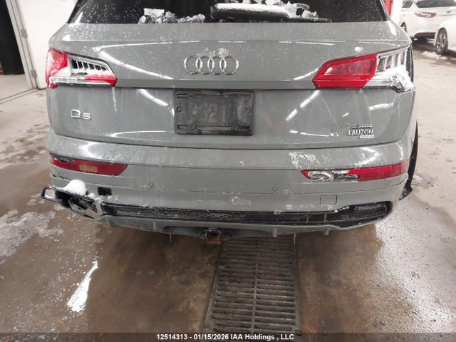 WA1ENAFY8L2059469 Audi Q5 Titanium Premium Plus