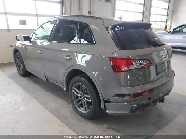 WA1ENAFY8L2059469 Audi Q5 Titanium Premium Plus