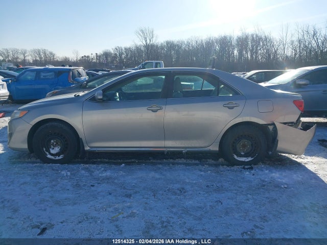 12514325 :رقم المزاد ، 4T1BF1FK9EU409874 vin ، 2014 Toyota Camry Le مزاد بيع