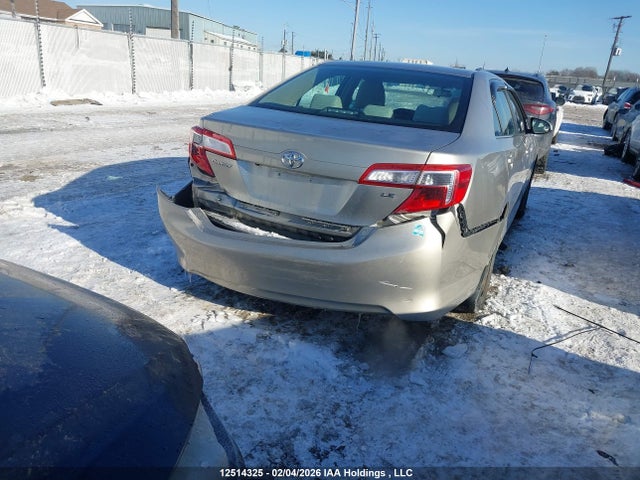 12514325 :رقم المزاد ، 4T1BF1FK9EU409874 vin ، 2014 Toyota Camry Le مزاد بيع