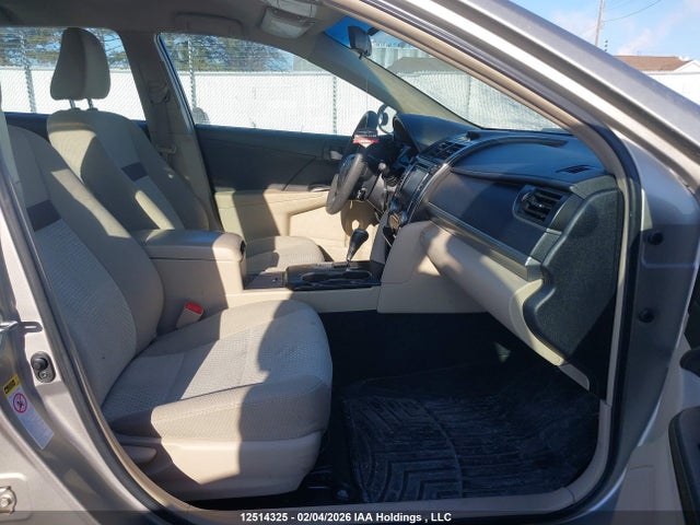 12514325 :رقم المزاد ، 4T1BF1FK9EU409874 vin ، 2014 Toyota Camry Le مزاد بيع